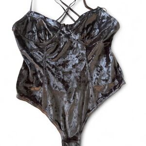 FREE PEOPLE INTIMATELY VELVETY GREEN BODYSUIT